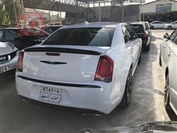 کرایسلەر 300